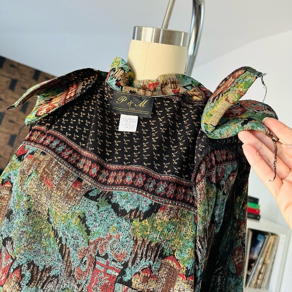 Vintage 80’s Castle Print High Waist Shorts Set - Picture 14 of 15